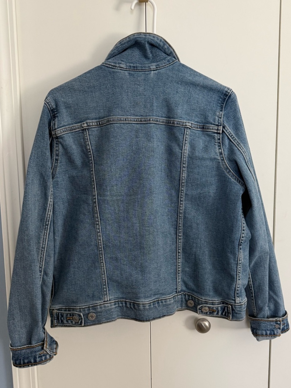 Levi's Light Blue Vintage-Style Denim Jacket - Picture 3 of 3